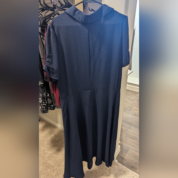 Brand new w tags DKNY Navy Blue belted midi dress 20W - Picture 3 of 3